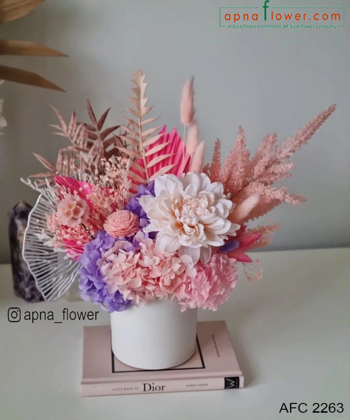 Flower arrangement 2263